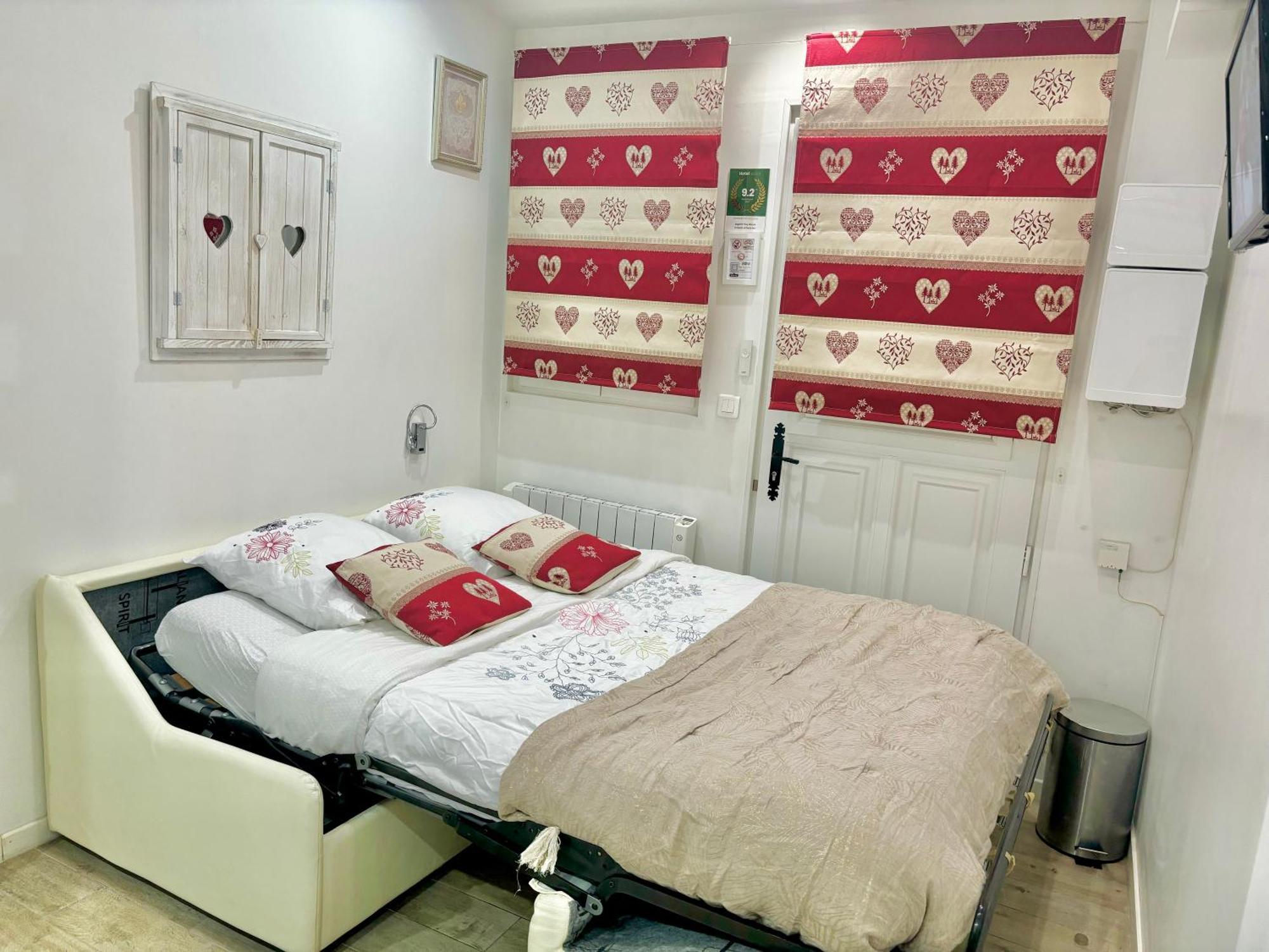 דירות Superb Tiny House In Heart Of Paris 1St! מראה חיצוני תמונה
